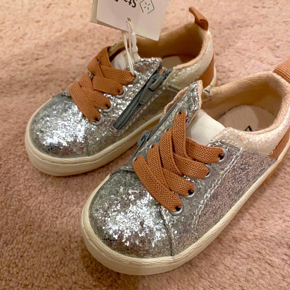 New with tags Zara Sparkle & Mauve Toddler Shoe Size 4.5